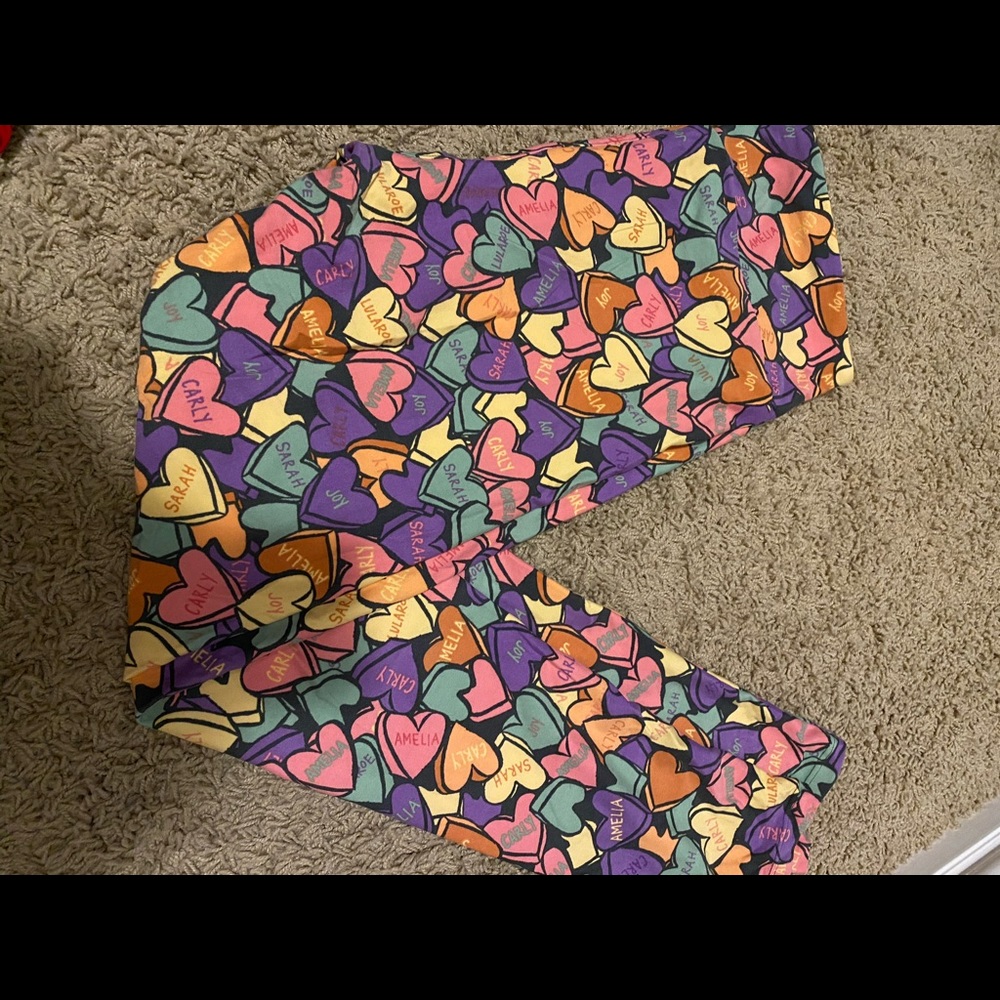 Lularoe tc valentine leggings